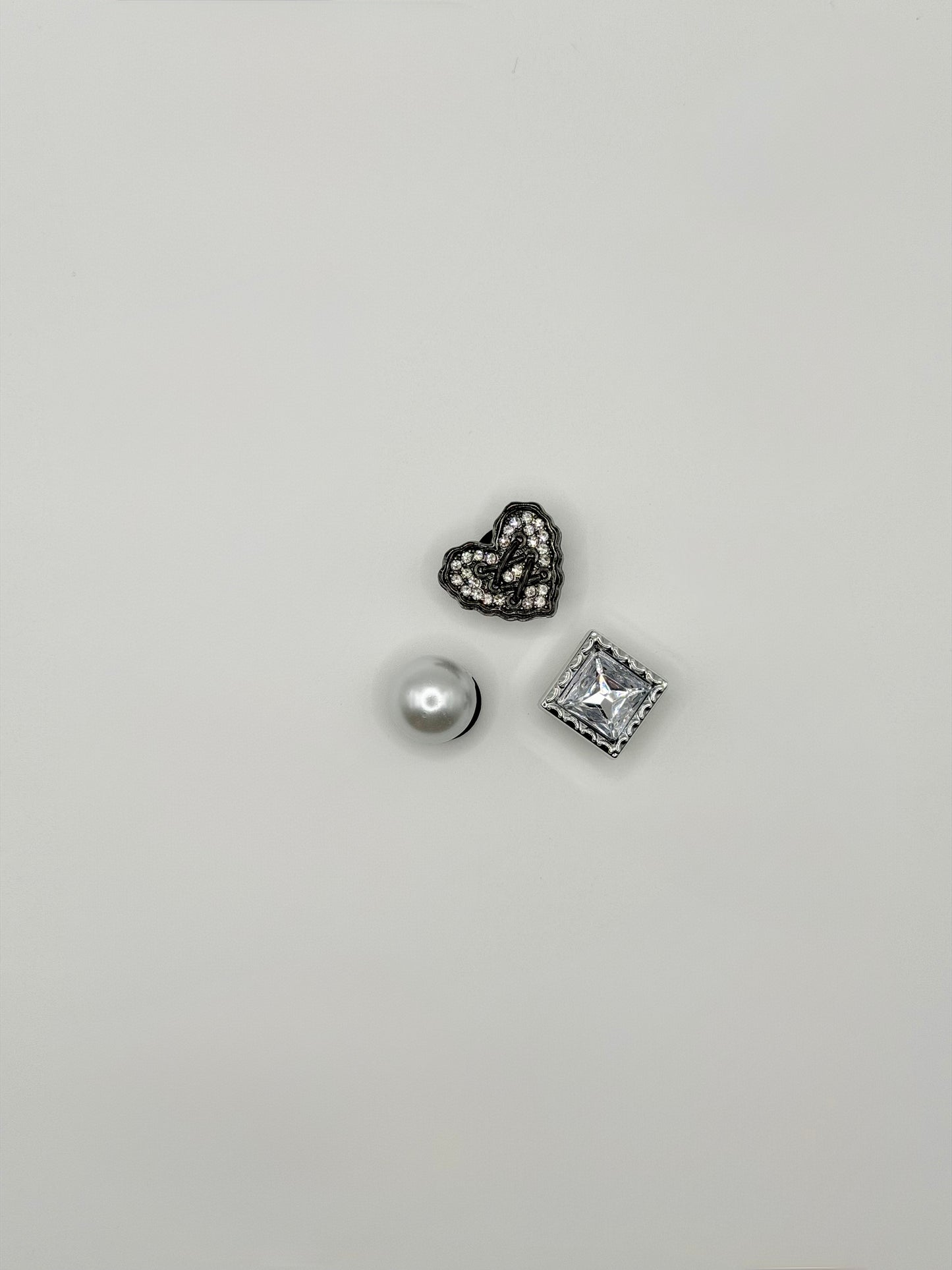 Small Charm Mix - 16